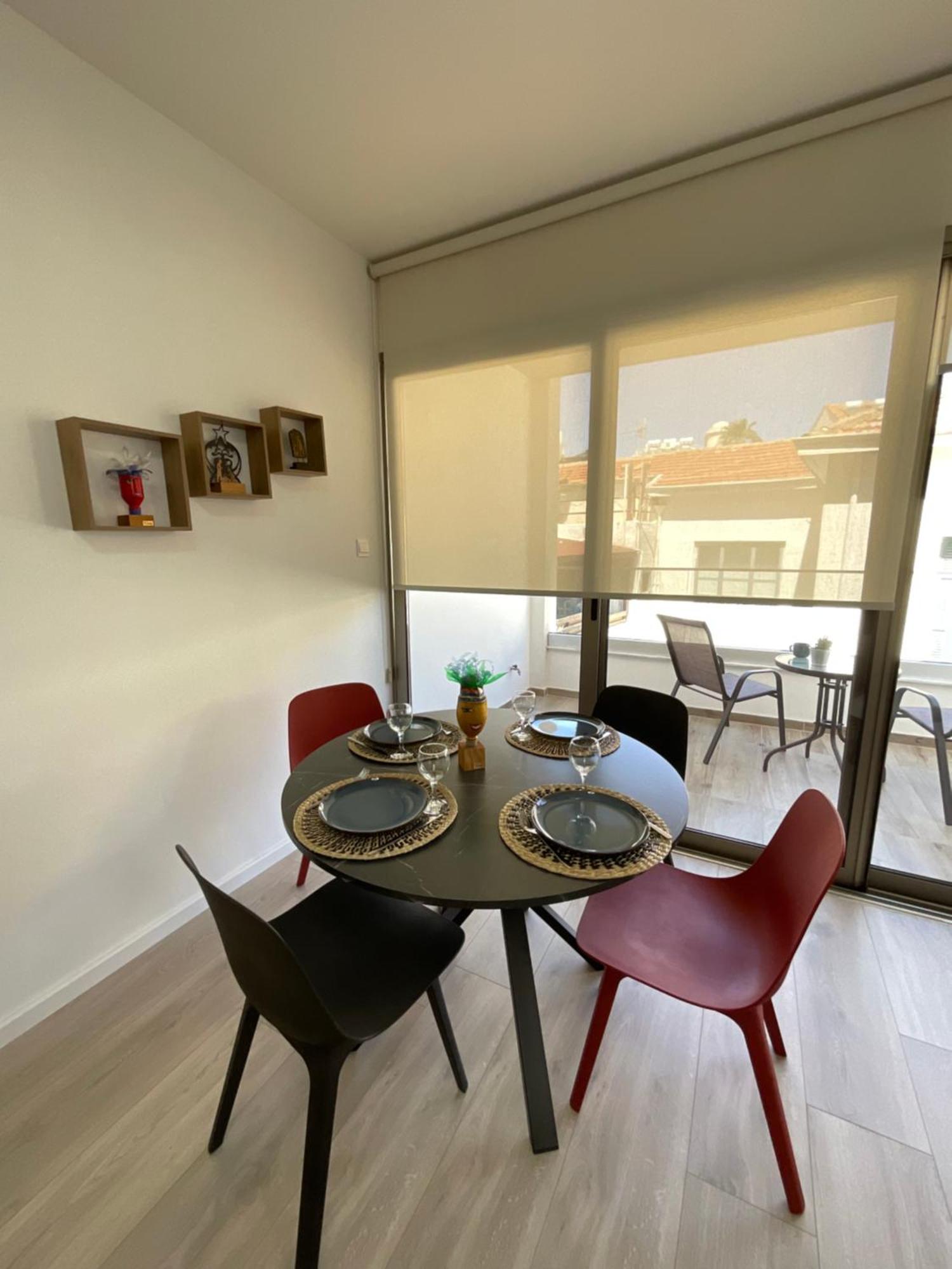 Apartamento Le Voyageur Lárnaca Exterior foto
